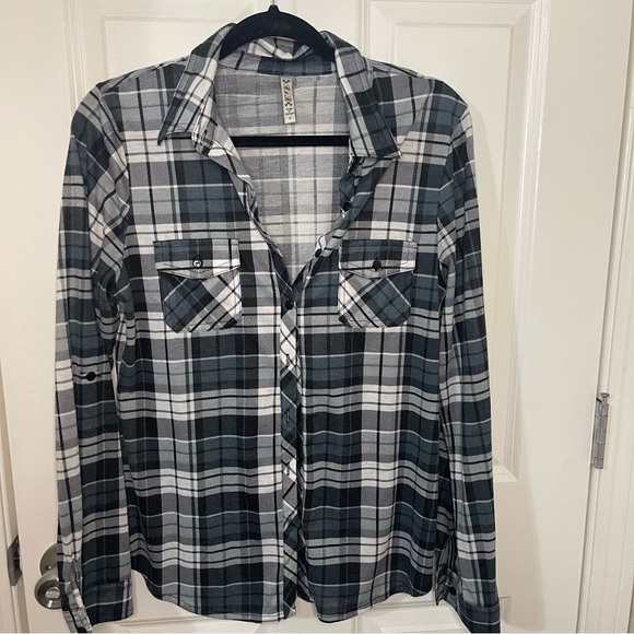 Plaid button shirt - Picture 1 of 6
